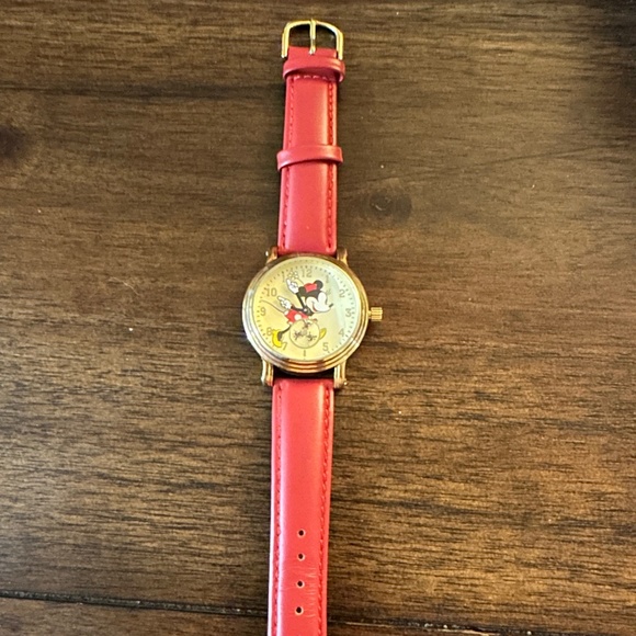 Disney Minnie Mouse Adult Vintage Articulating Hands Analog Quartz Watch Disney Minnie Mouse Adult Vintage Articulating Hands Togo | Ubuy main image 3